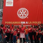 Poniendo Fin a la Polio con la iluminación en Galería 360