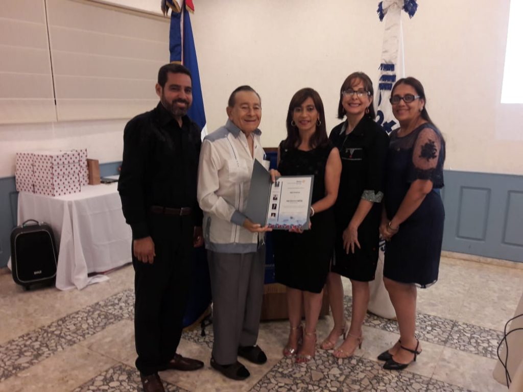 Reconocimientos a la Directiva y miembros destacados del club 2017-2018